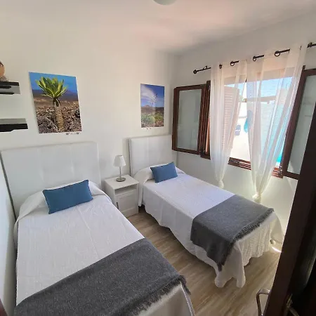 Tabaiba Lanzarote * بلايا بلانكا